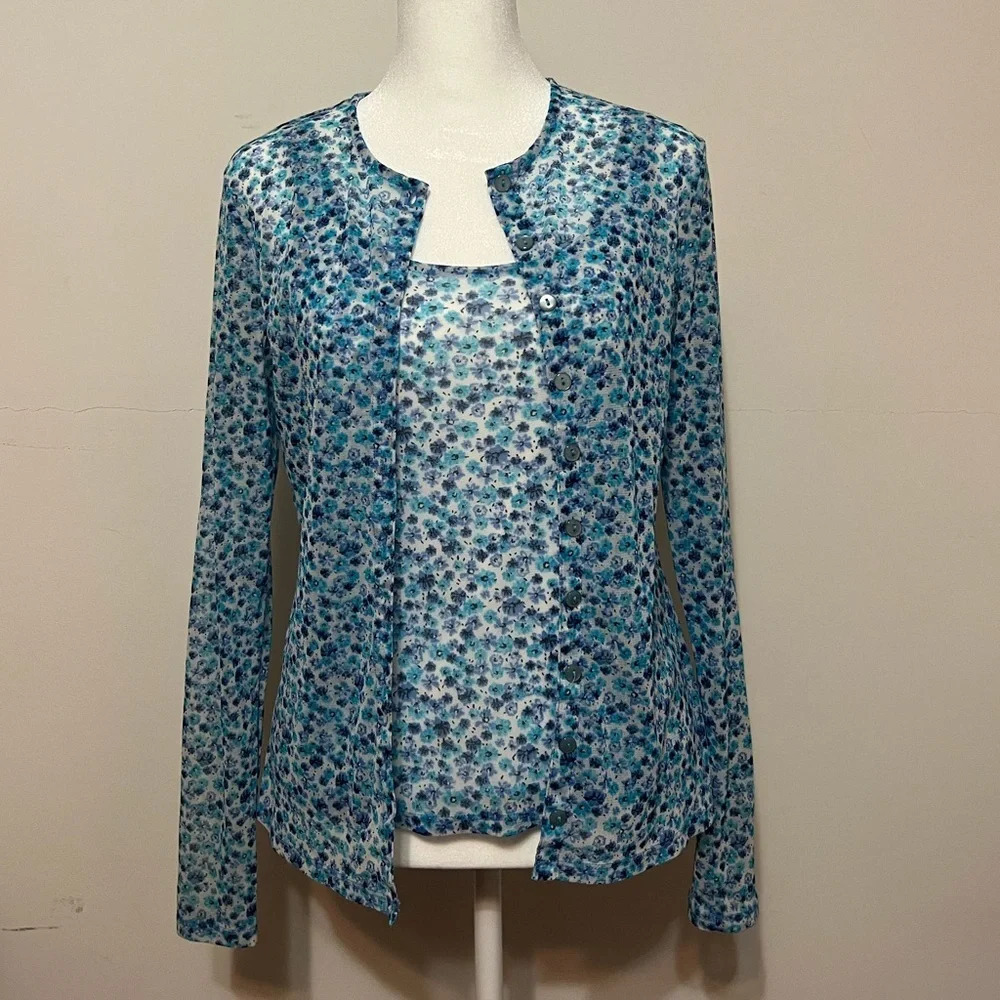 New York and Company Y2K  2pc sheer floral top/blouse. B2 - Picture 3 of 11